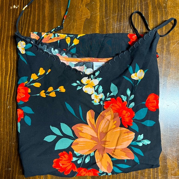 Nwt! Bundle 2 Old Navy xxl black and blue floral cami tops - Picture 3 of 7